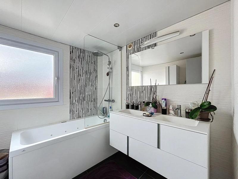 Maison - 113 m² - 5 pièces