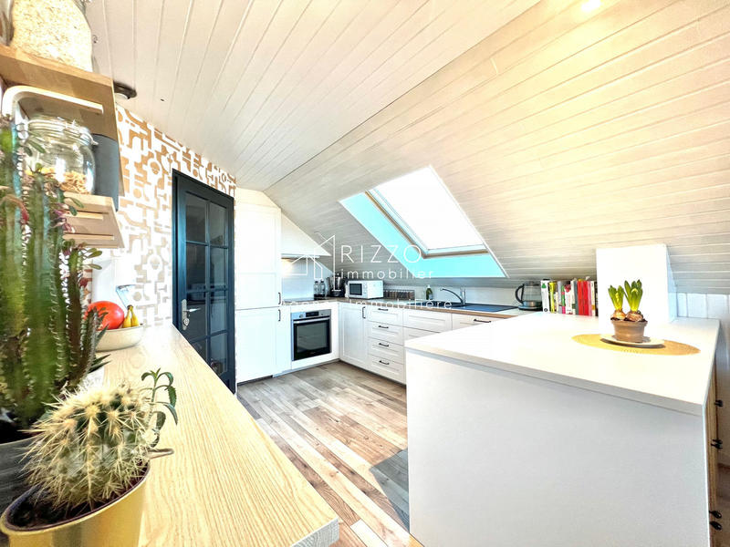 Appartement - 70 m² - 4 pièces