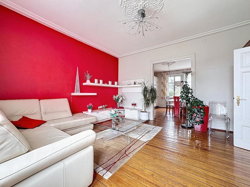 Maison - 165 m² - 8 pièces