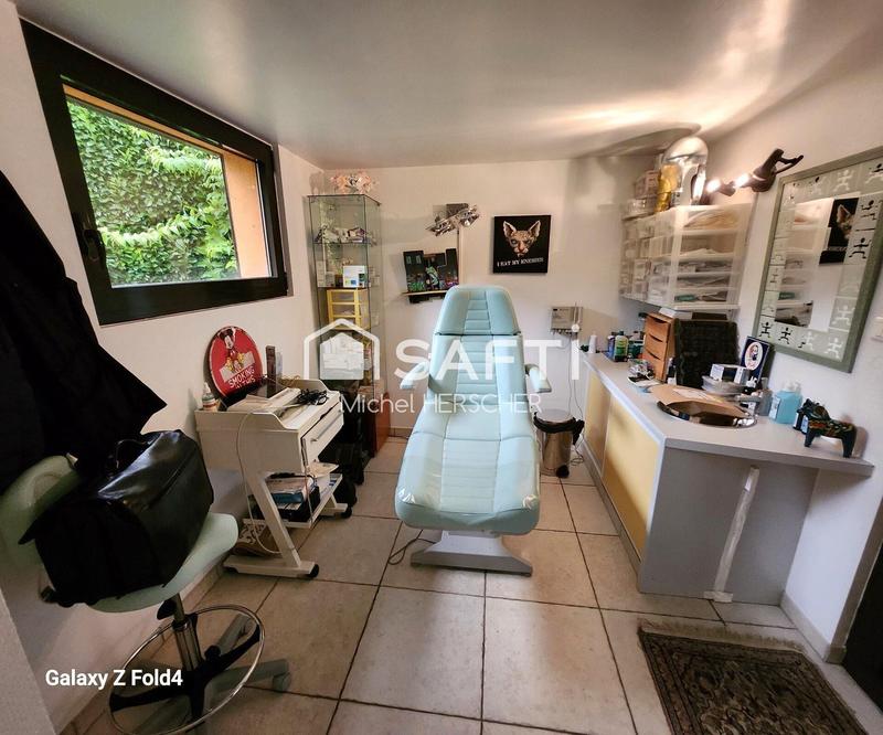 Maison - 215 m² - 8 pièces