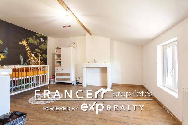 Maison - 283 m² - 6 pièces