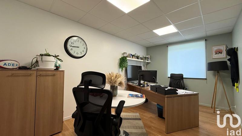 Local commercial - 281 m²