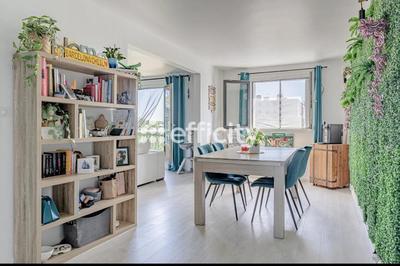 Appartement - 110 m² - 6 pièces