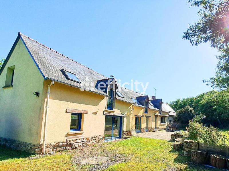 Maison - 237 m² - 7 pièces