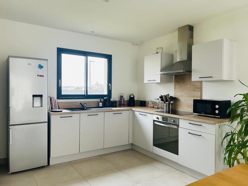 Maison - 99 m² - 4 pièces