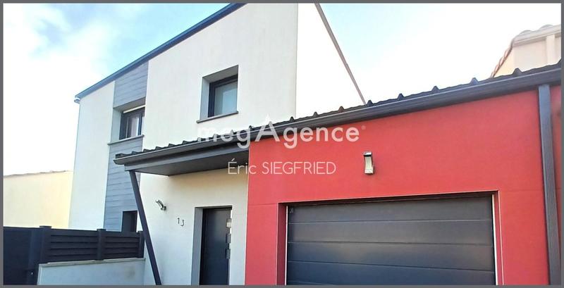 Maison - 99 m² - 5 pièces