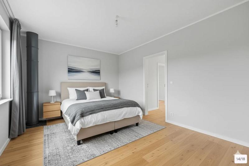 Maison - 200 m² - 7 pièces