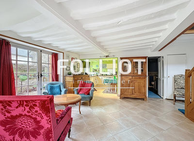 Maison - 140 m² - 5 pièces