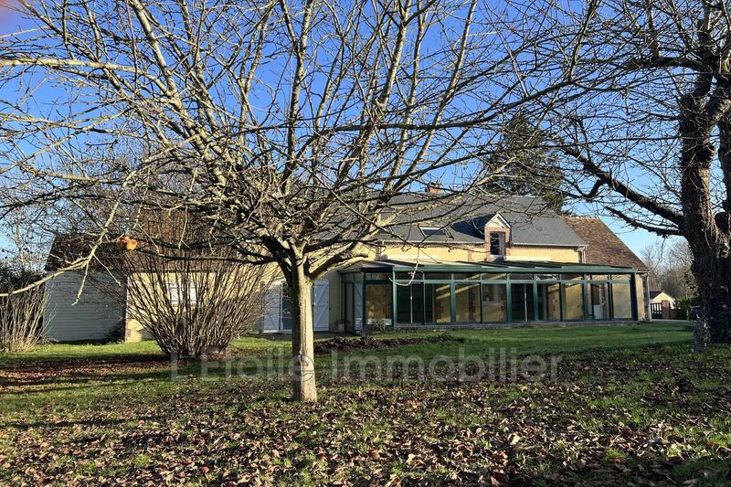 Maison - 211 m² - 7 pièces