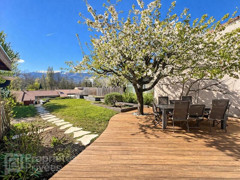 Maison - 111 m² - 4 pièces