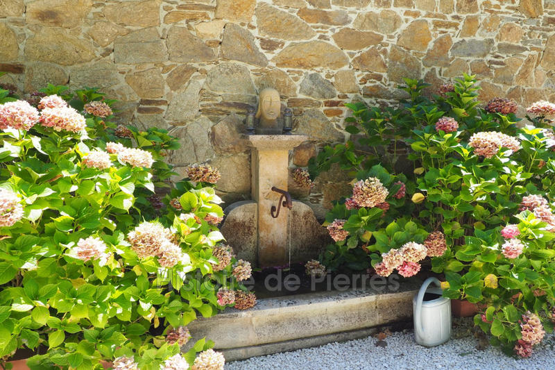 Maison - 300 m² - 10 pièces