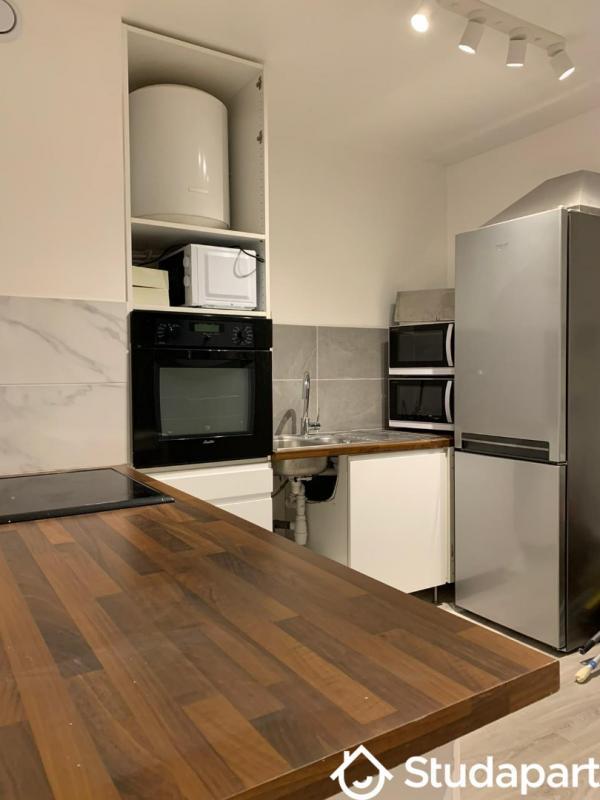 Chambre - 99 m² - 1 pièce