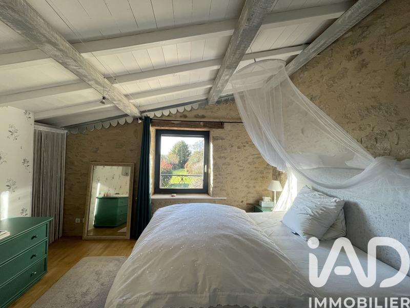 Maison de village - 262 m² - 9 pièces