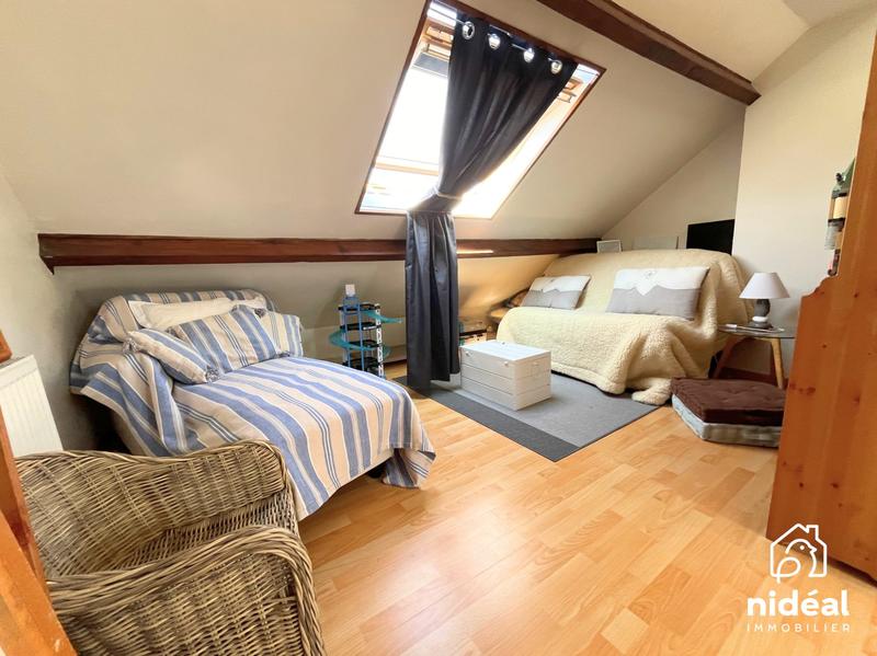 Maison - 90 m² - 5 pièces