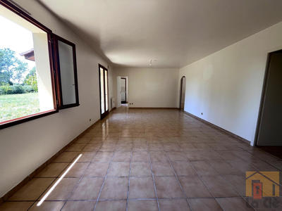 Maison - 82 m² - 4 pièces