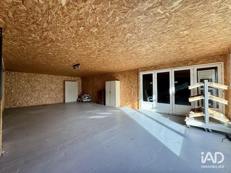 Local commercial - 1 200 m²