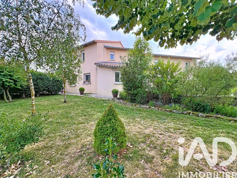 Maison - 165 m² - 8 pièces