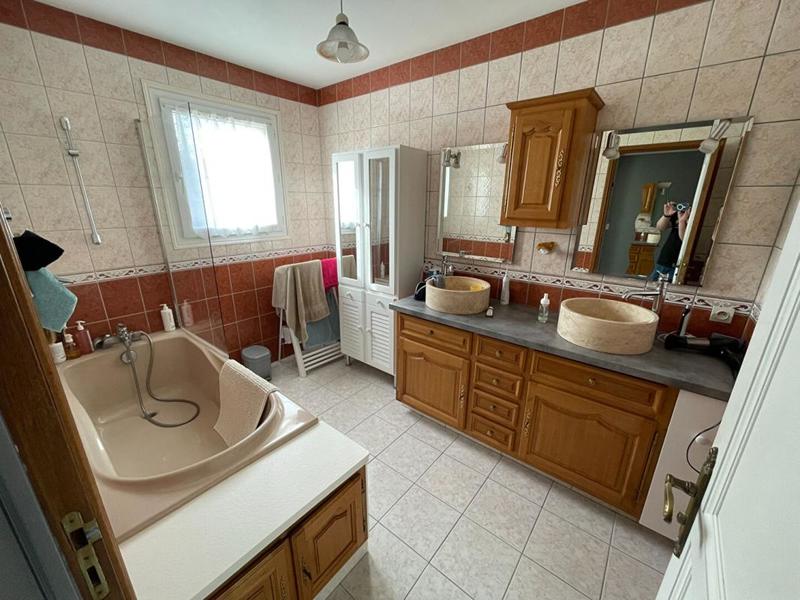 Maison - 120 m² - 7 pièces