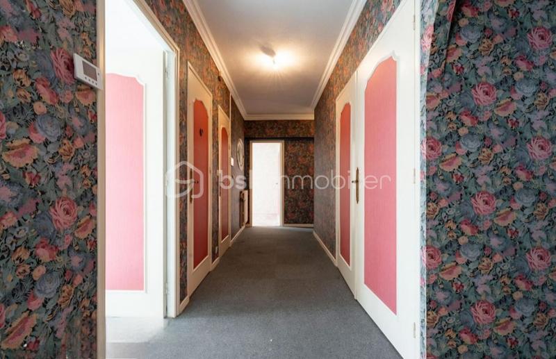 Appartement - 144 m² - 5 pièces