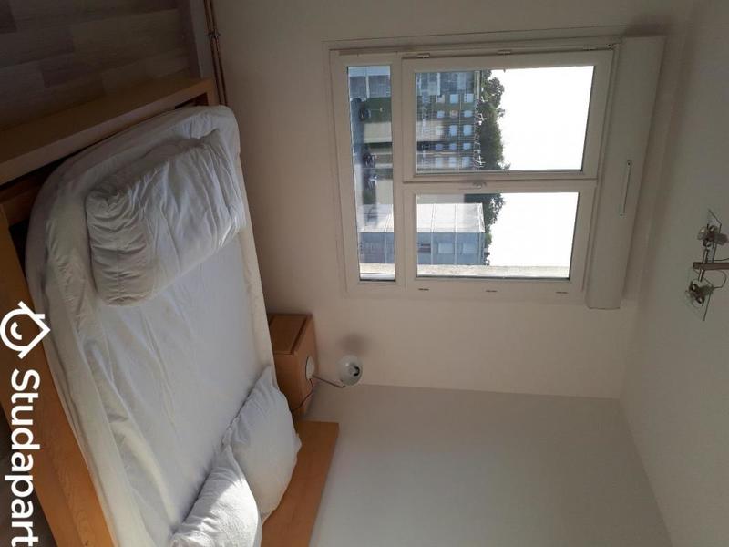 Chambre - 12 m² - 1 pièce