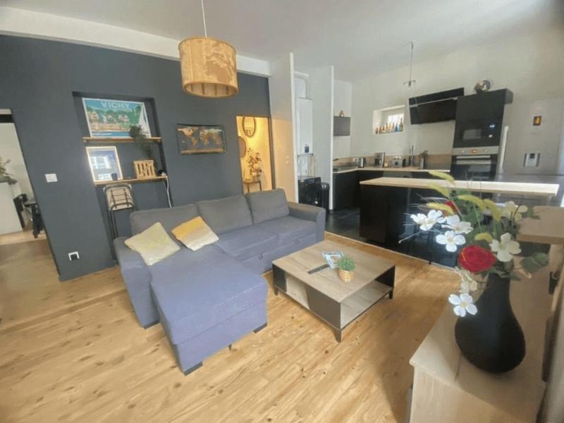 Appartement - 85 m² - 4 pièces