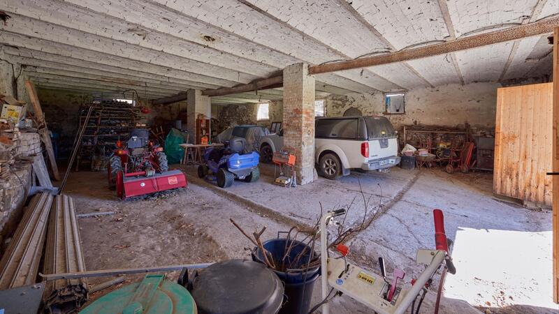 Ferme - 1 000 m² - 5 pièces