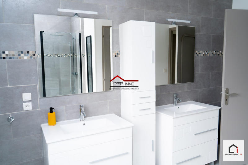 Maison - 520 m² - 8 pièces