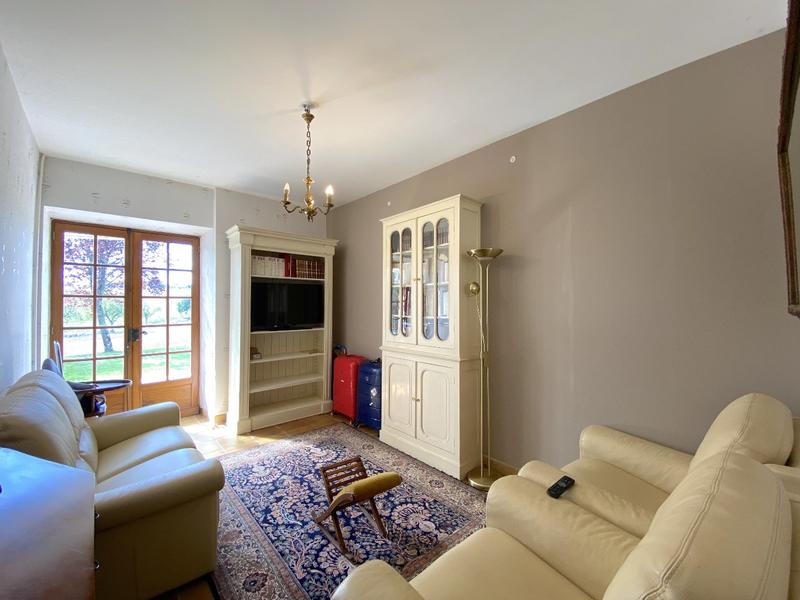 Maison - 215 m² - 8 pièces