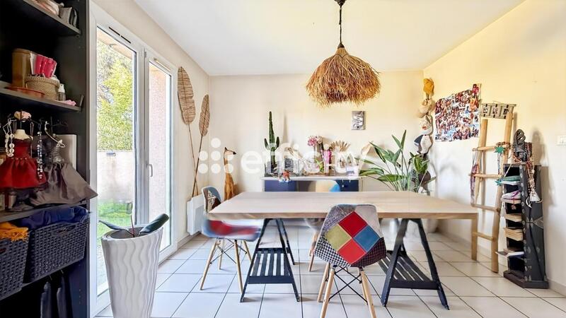 Maison - 95 m² - 5 pièces