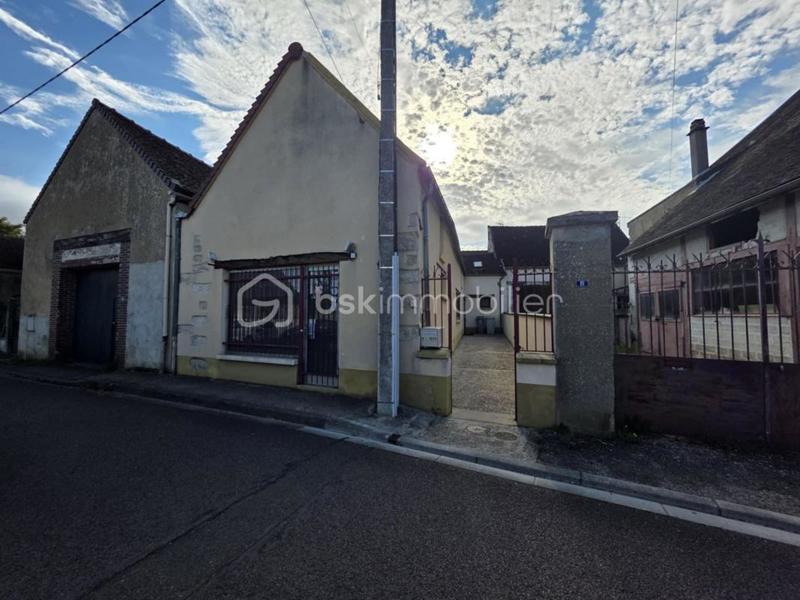 Local commercial - 156 m² - 4 pièces