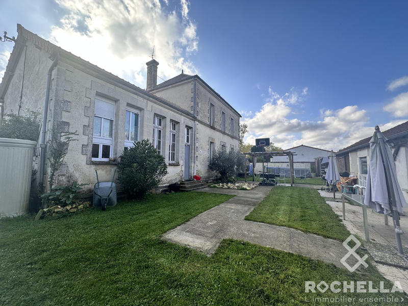 Maison ancienne - 171 m² - 8 pièces