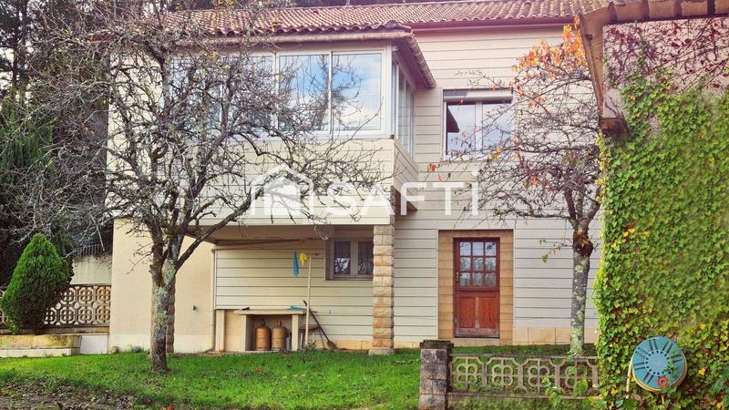 Maison - 191 m² - 11 pièces