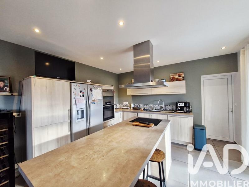 Maison - 174 m² - 8 pièces