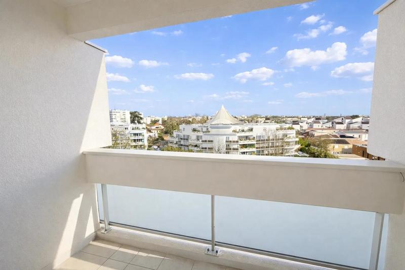 Appartement - 96 m² - 4 pièces