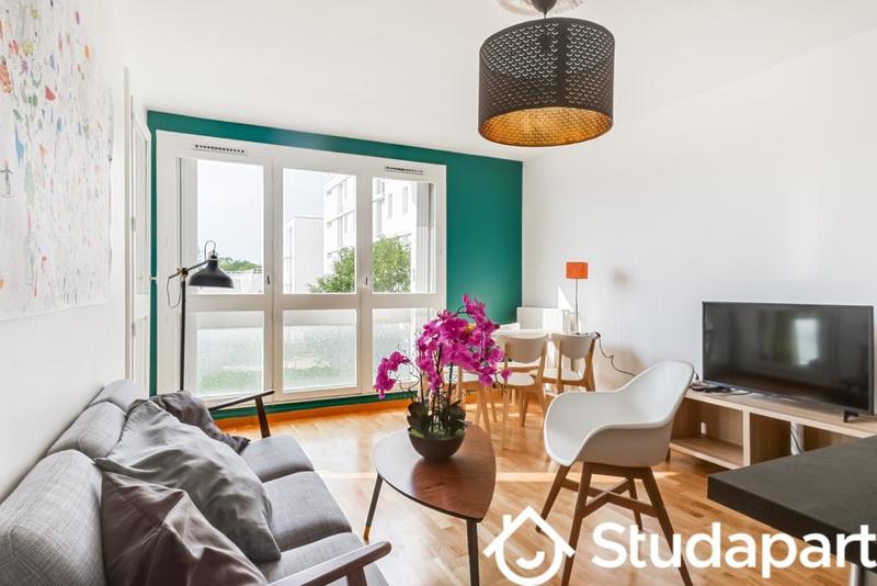 Chambre - 10 m² - 1 pièce