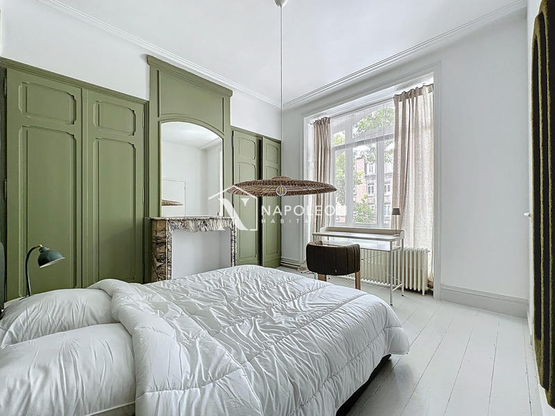 Maison - 252 m² - 10 pièces