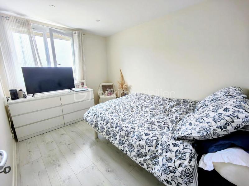 Appartement - 75 m² - 5 pièces