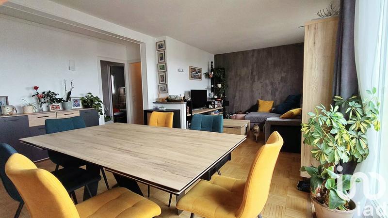Appartement - 95 m² - 5 pièces