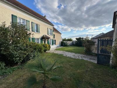 Maison - 135 m² - 5 pièces