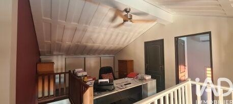 Maison - 205 m² - 6 pièces