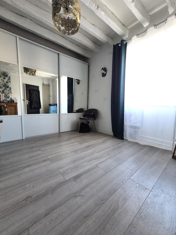 Maison - 245 m² - 7 pièces