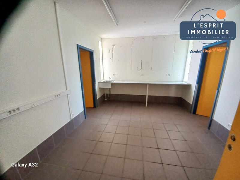 Local commercial - 290 m² - 12 pièces