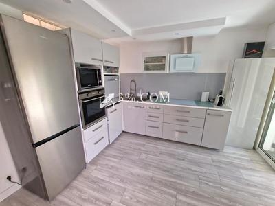 Appartement - 60 m² - 4 pièces