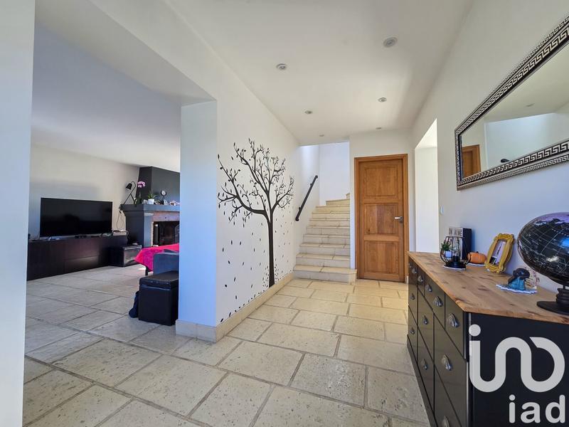 Maison - 238 m² - 8 pièces