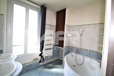 Appartement - 79 m² - 3 pièces
