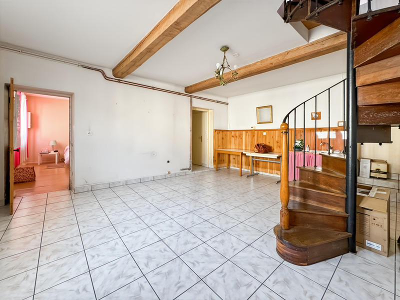 Maison - 185 m² - 7 pièces