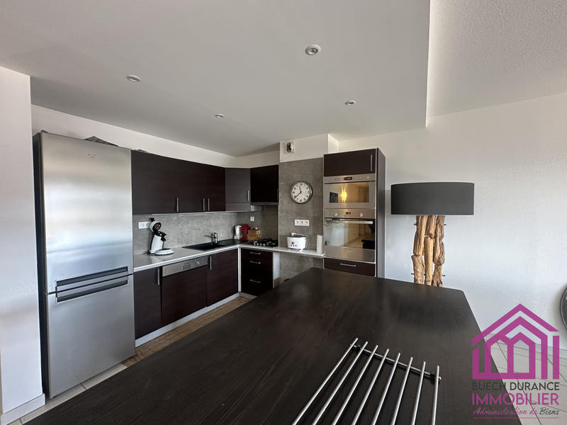 Appartement - 100 m² - 4 pièces