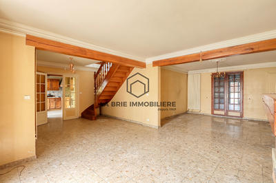 Maison - 179 m² - 6 pièces