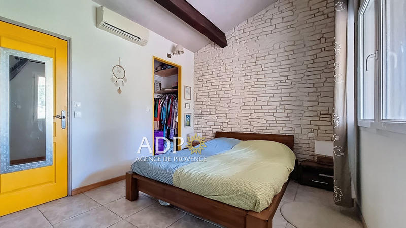 Maison - 104 m² - 4 pièces