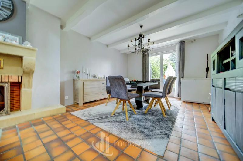 Maison - 138 m² - 6 pièces